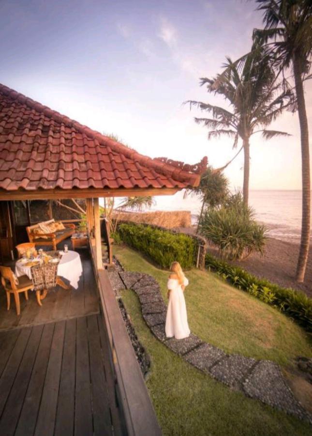 Secret Moon Beach House Jasri Exteriér fotografie